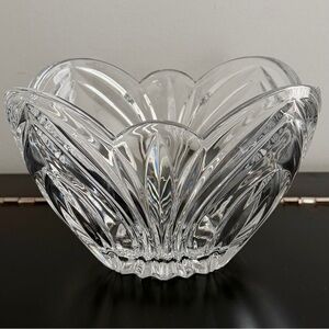 VTG Imperial Crystal "Eclipse" Bowl 24% Lead Crystal Leaf Etch Made in Poland